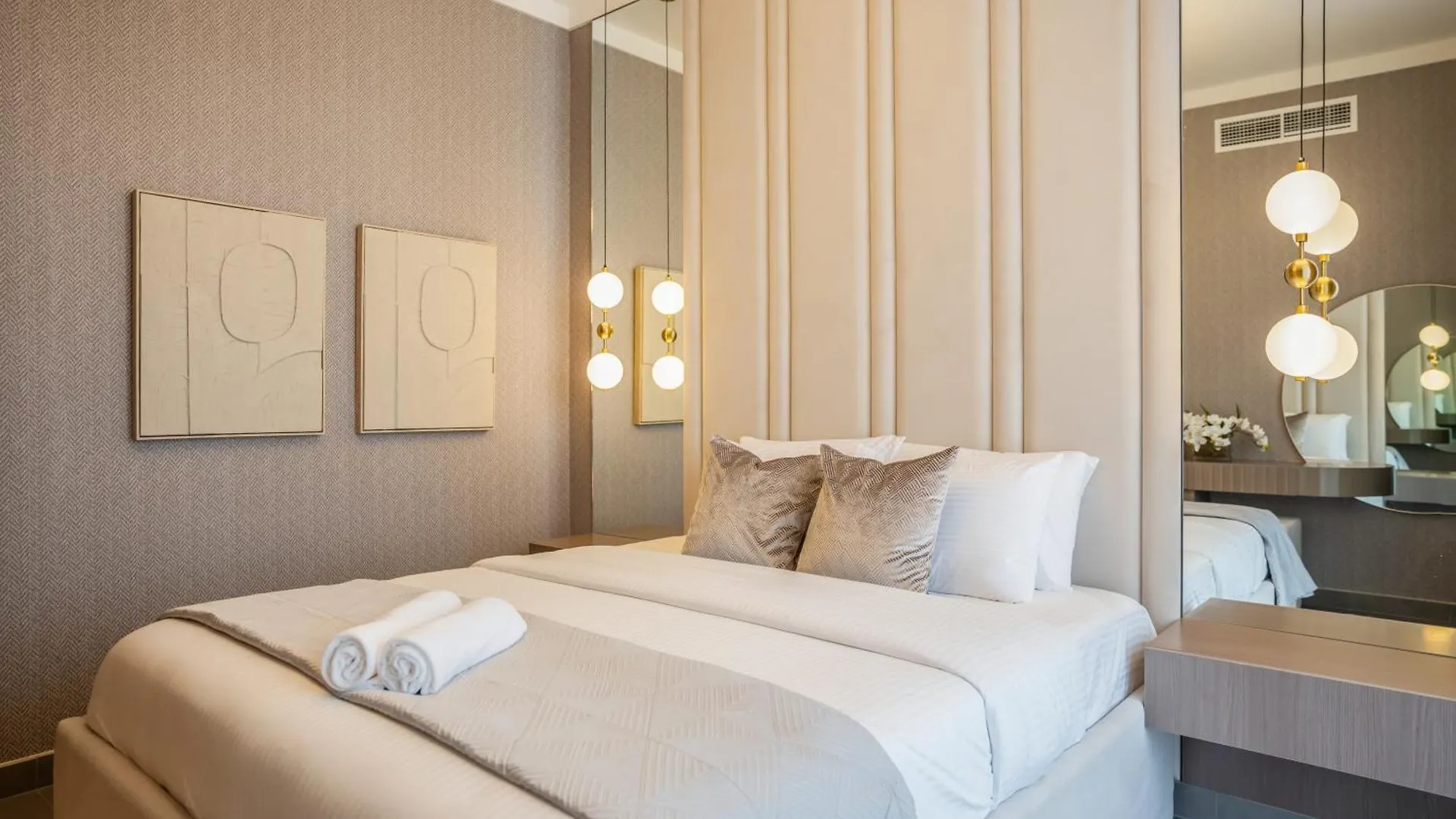 Dubai Creek Harbor Tower 1 - Premium Three Bedroom Apartment