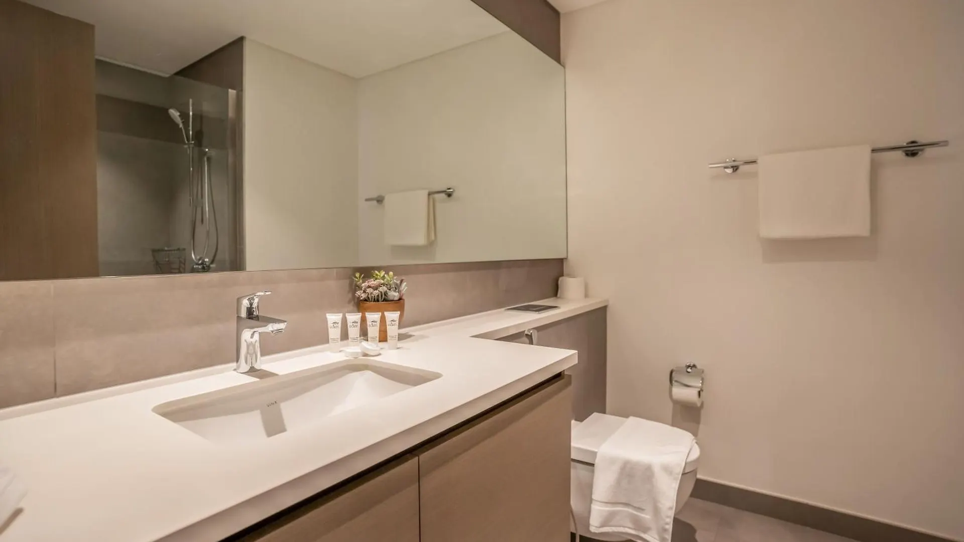 Apartment Dubai Creek Harbor Tower 1 - Premium Three Bedroom