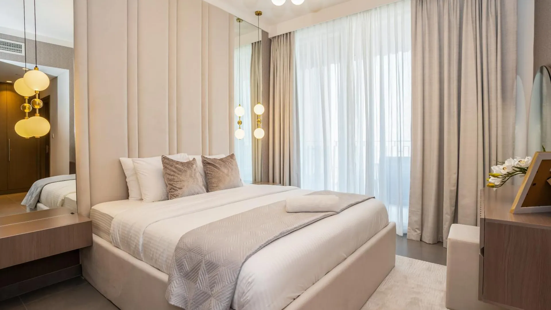 Apartment Dubai Creek Harbor Tower 1 - Premium Three Bedroom