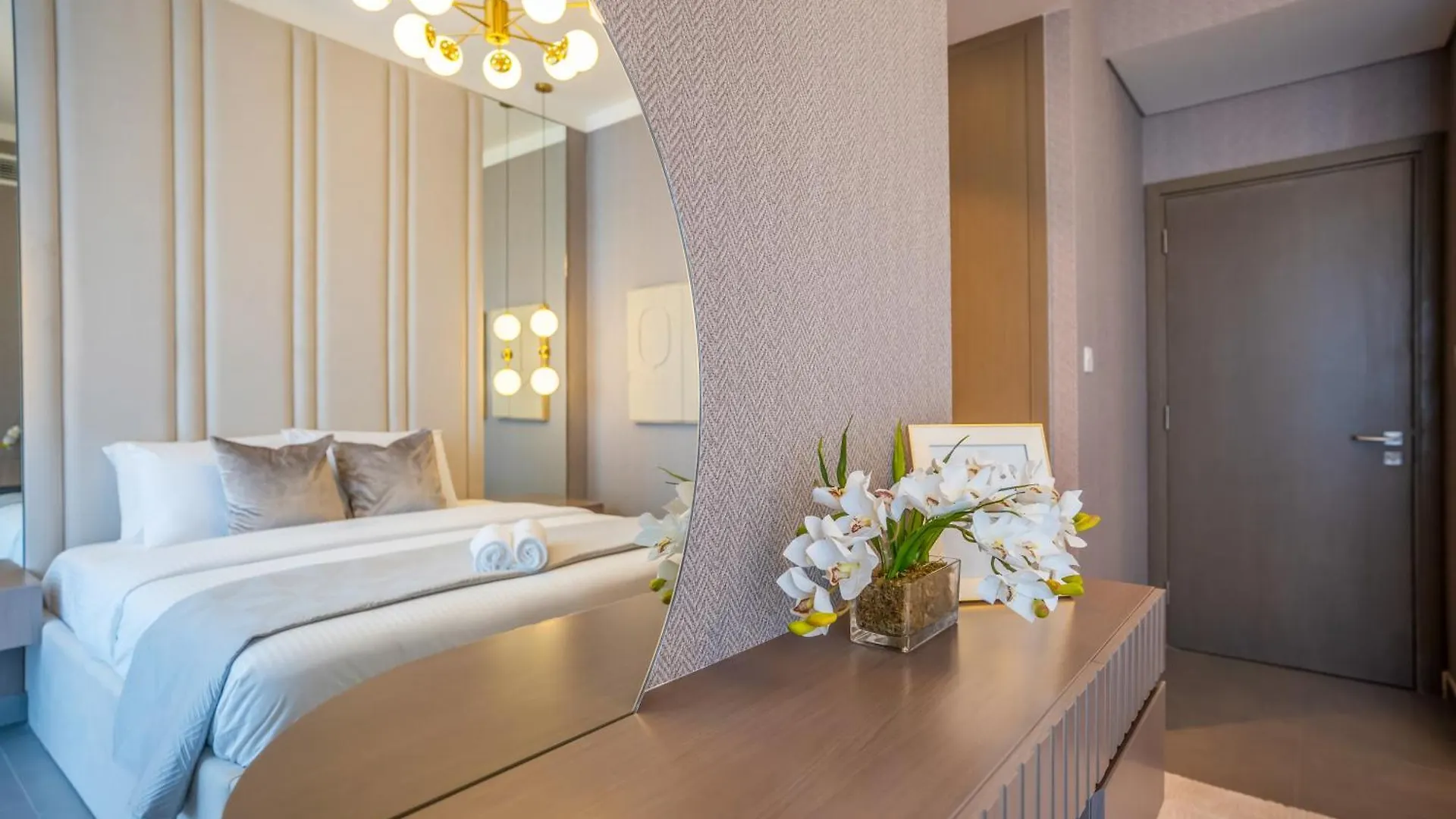 Dubai Creek Harbor Tower 1 - Premium Three Bedroom